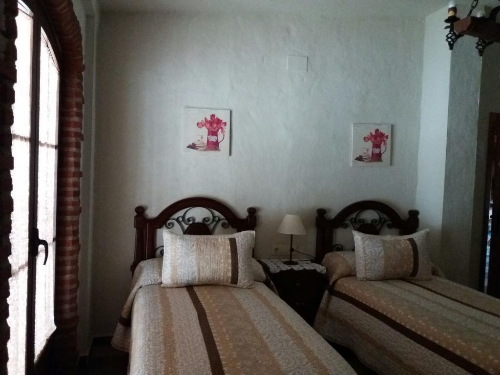 Arroyomolinos de León Virgen De Los Remedios מראה חיצוני תמונה